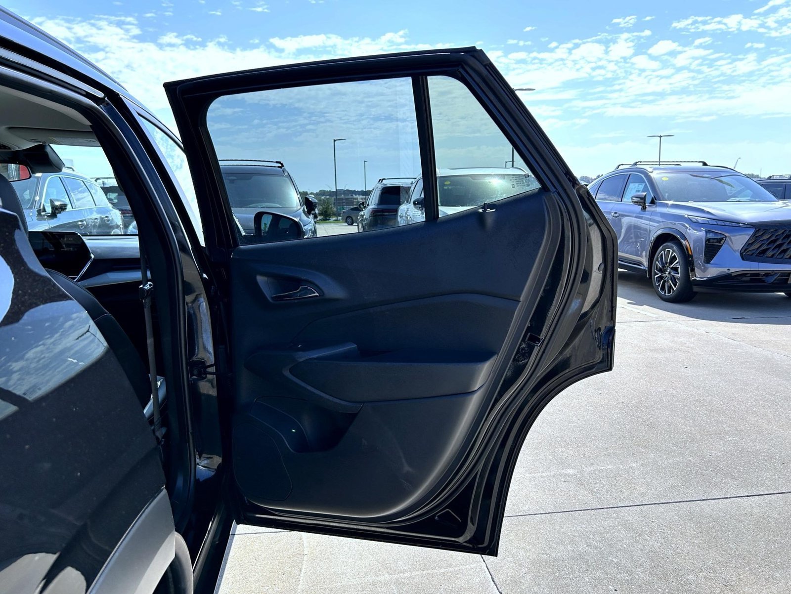 Used 2025 Black Metallic Chevrolet LT image 17