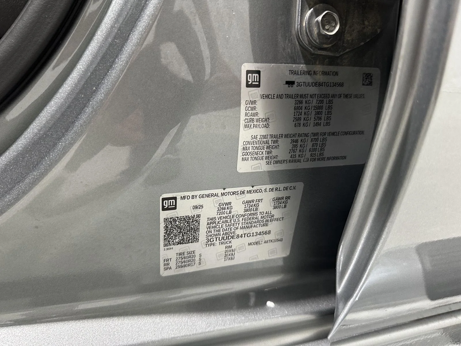 Used 2026 Sterling Metallic GMC SLT image 32