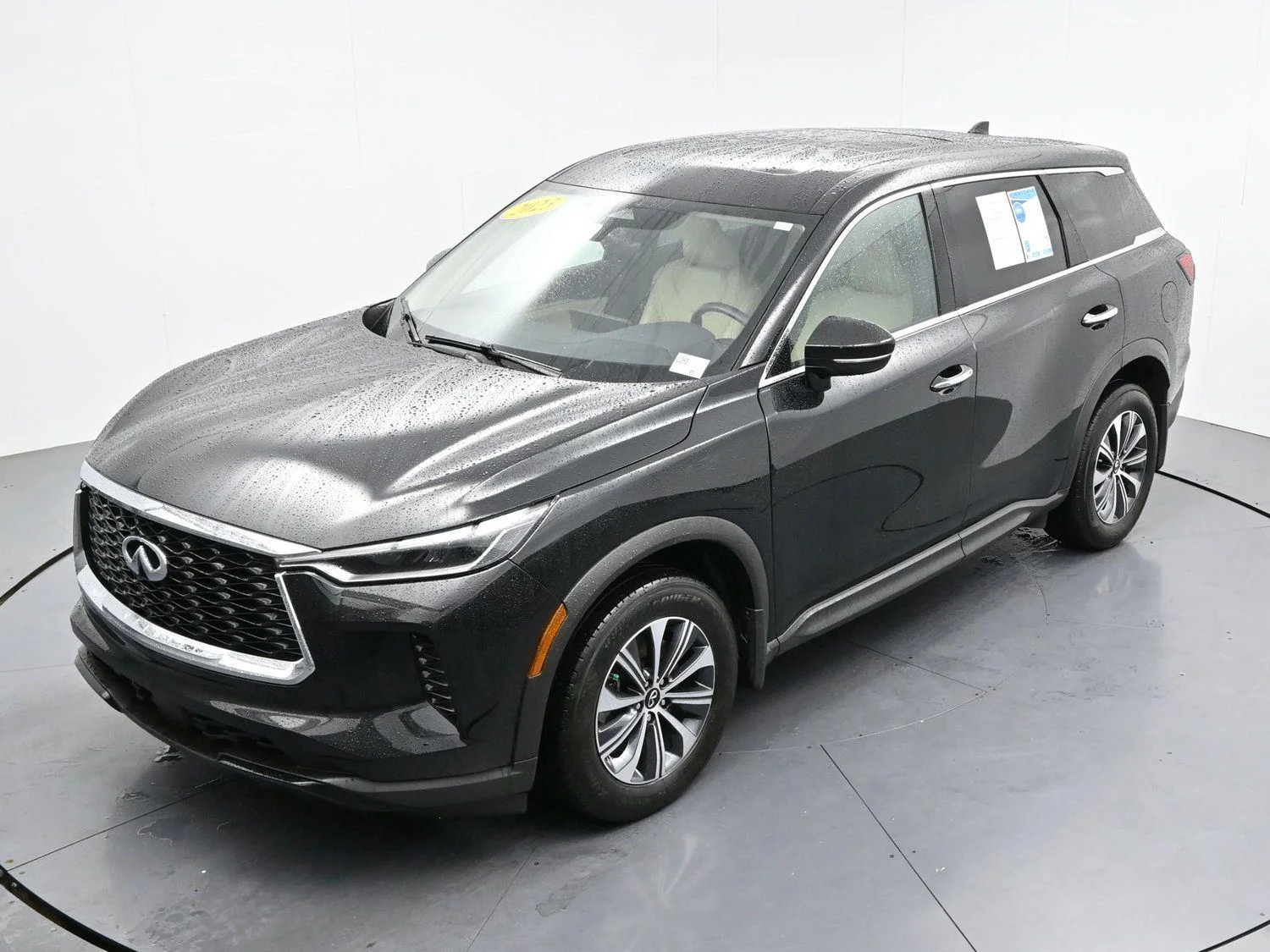 Used 2023 Black INFINITI PURE image 43