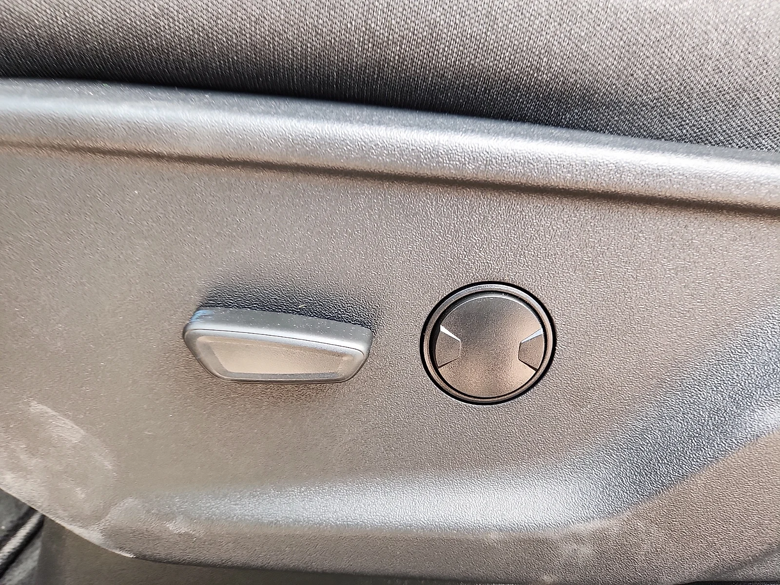 New 2027 Marsh Gray Metallic Ford XLT image 16