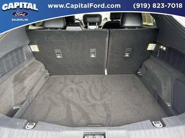 Used 2025 White Ford Premium image 16