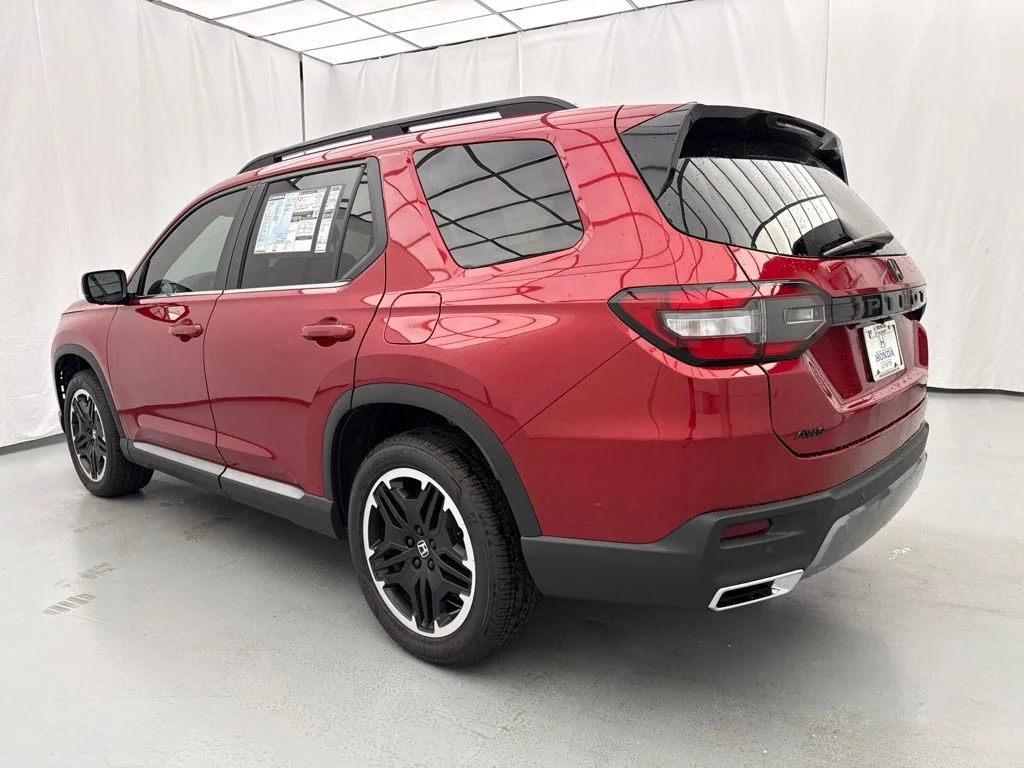 New 2026 Radiant Red Metallic II Honda Touring image 5