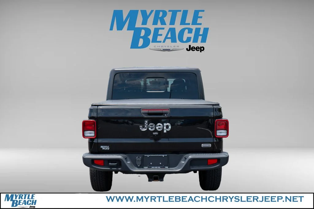 Used 2021 Black Clearcoat Jeep Overland image 5
