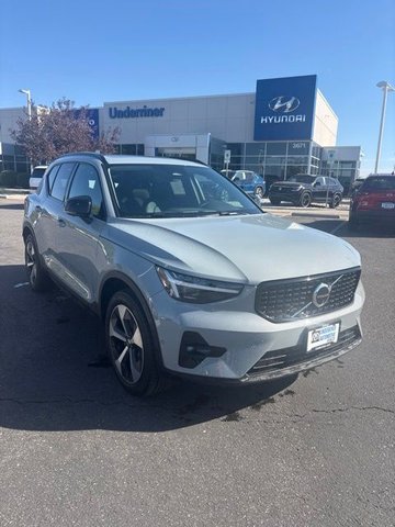 2026 Volvo XC40 B5 Plus