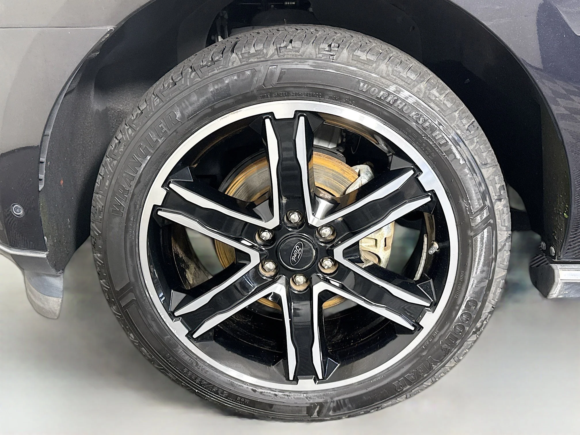 Used 2019 Agate Black Metallic Ford Limited image 34