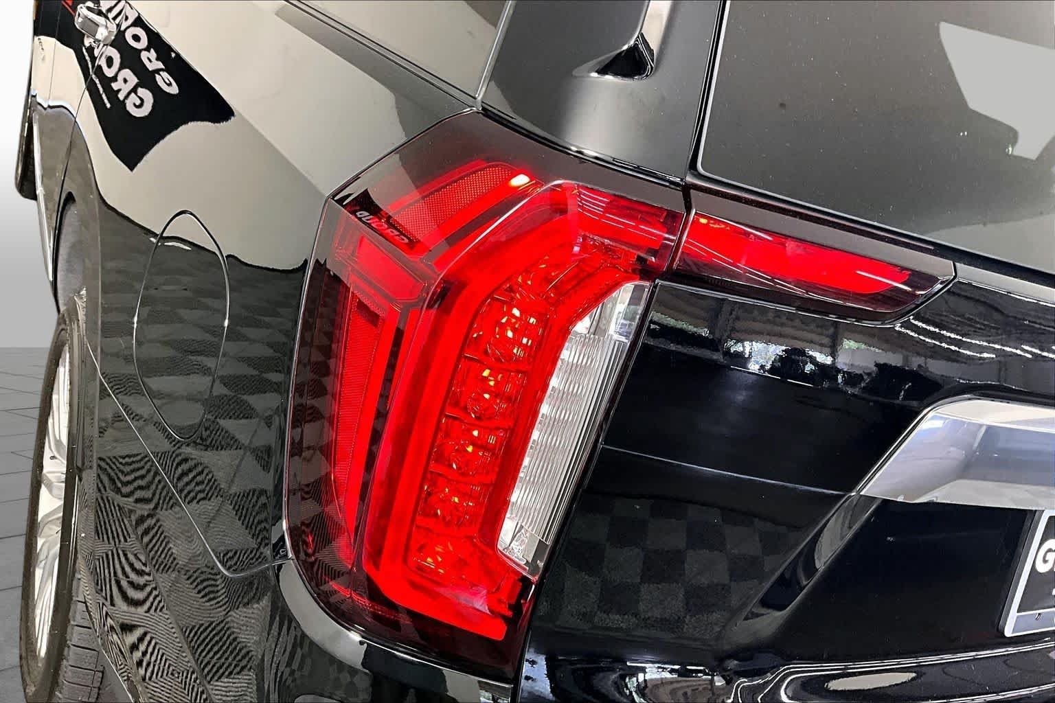 Used 2023 Onyx Black GMC Denali image 28