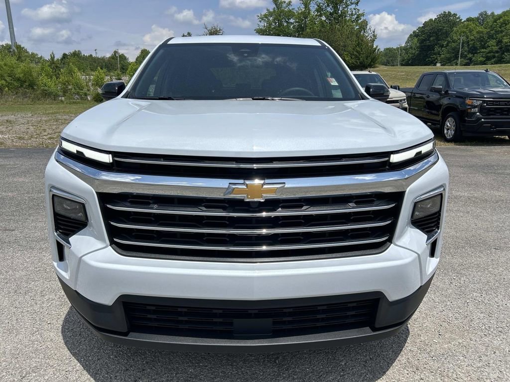 New 2026 Polar White Tricoat Chevrolet LT image 9