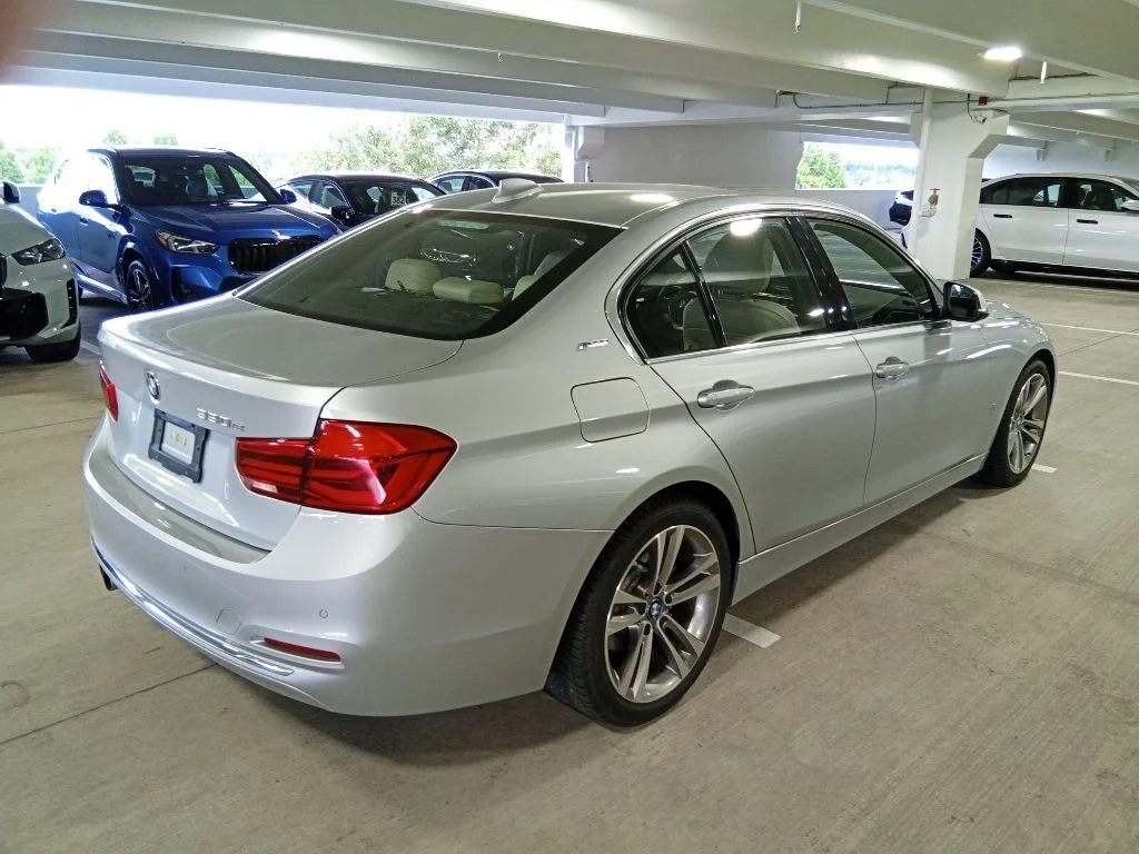 Used 2017 Glacier Silver Metallic BMW 330e iPerformance image 5