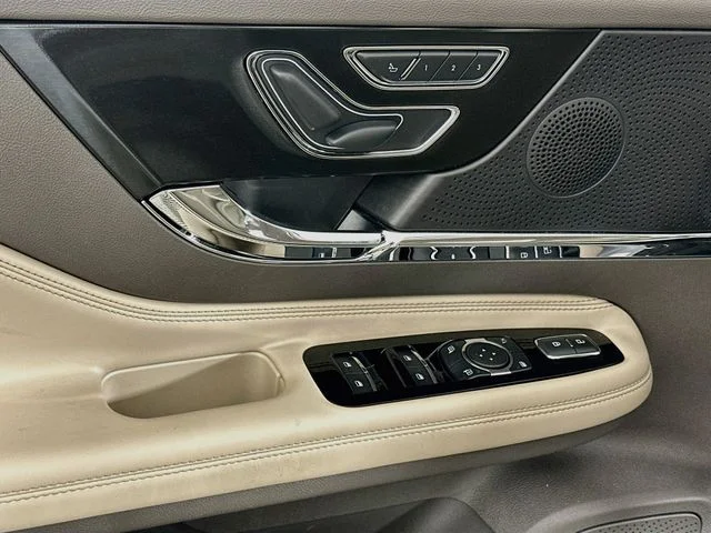 Certified Pre-Owned 2023 Lincoln Corsair Reserve