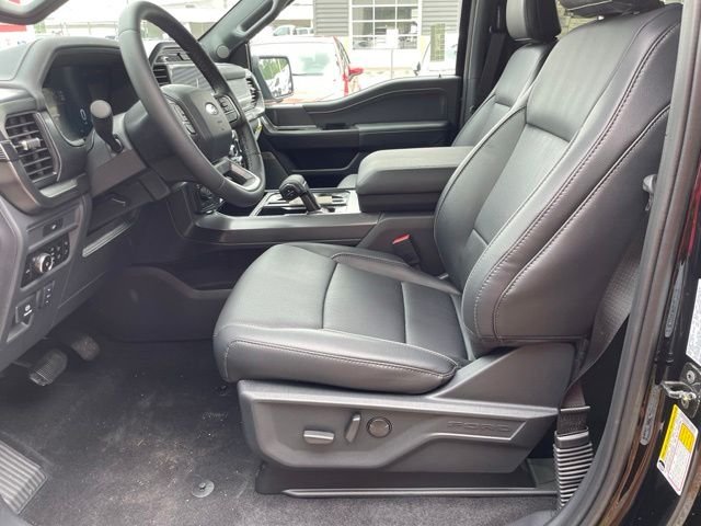 New 2026 AGATE BLACK Ford Lariat image 13