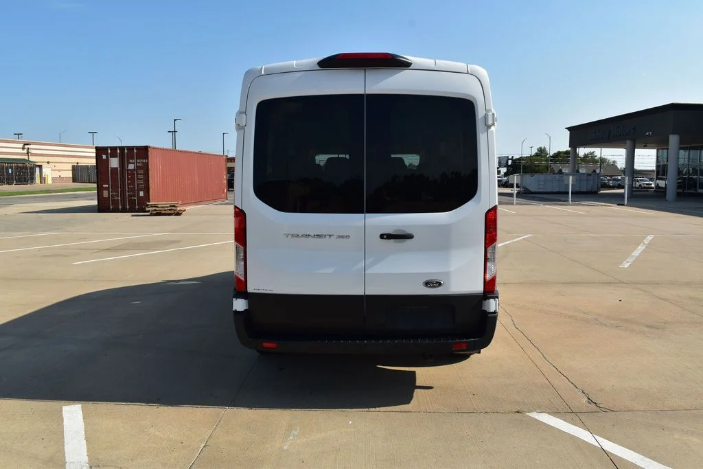 Used 2023 White Ford XL image 33