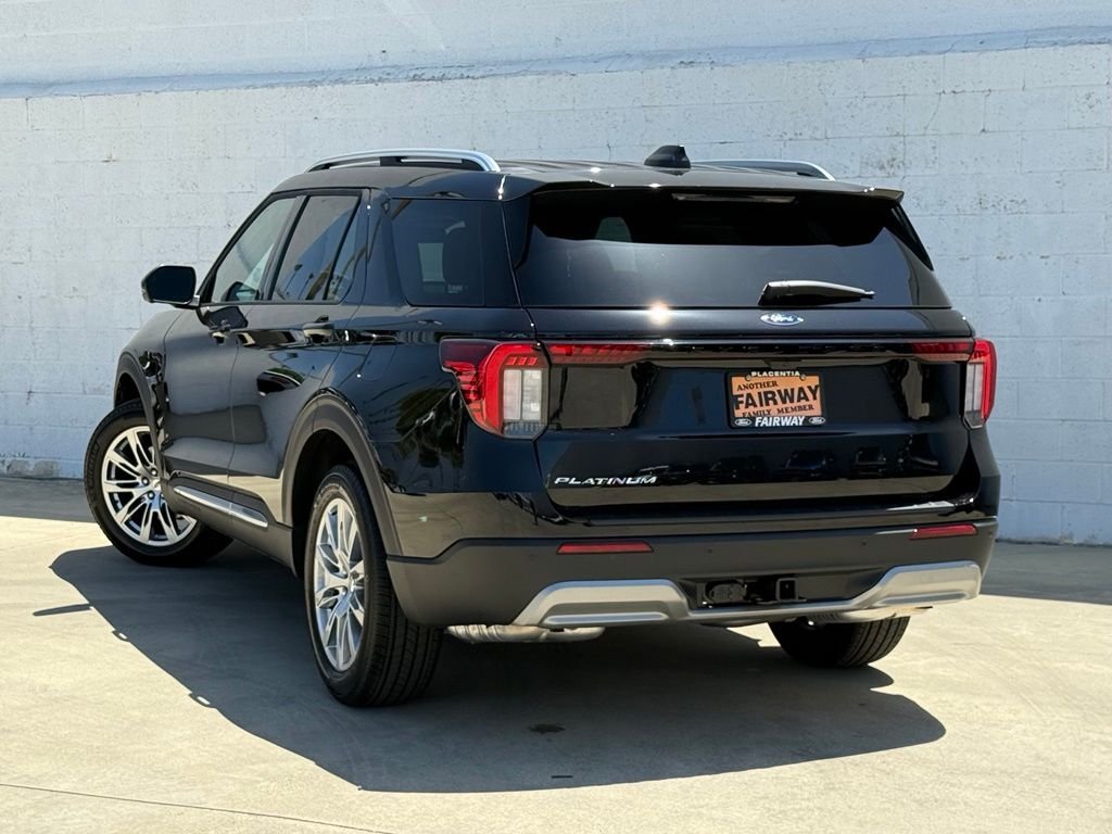 New 2026 Agate Black Metallic Ford Platinum™ image 4