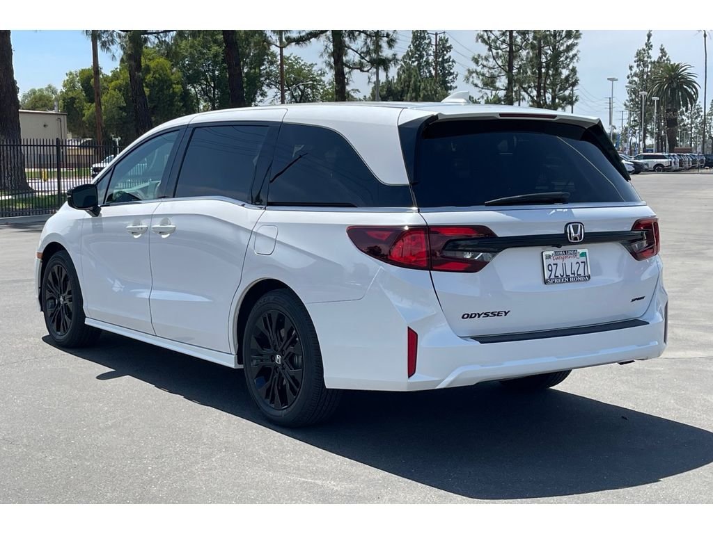 Used 2026 Platinum White Pearl Honda Sport-L image 3