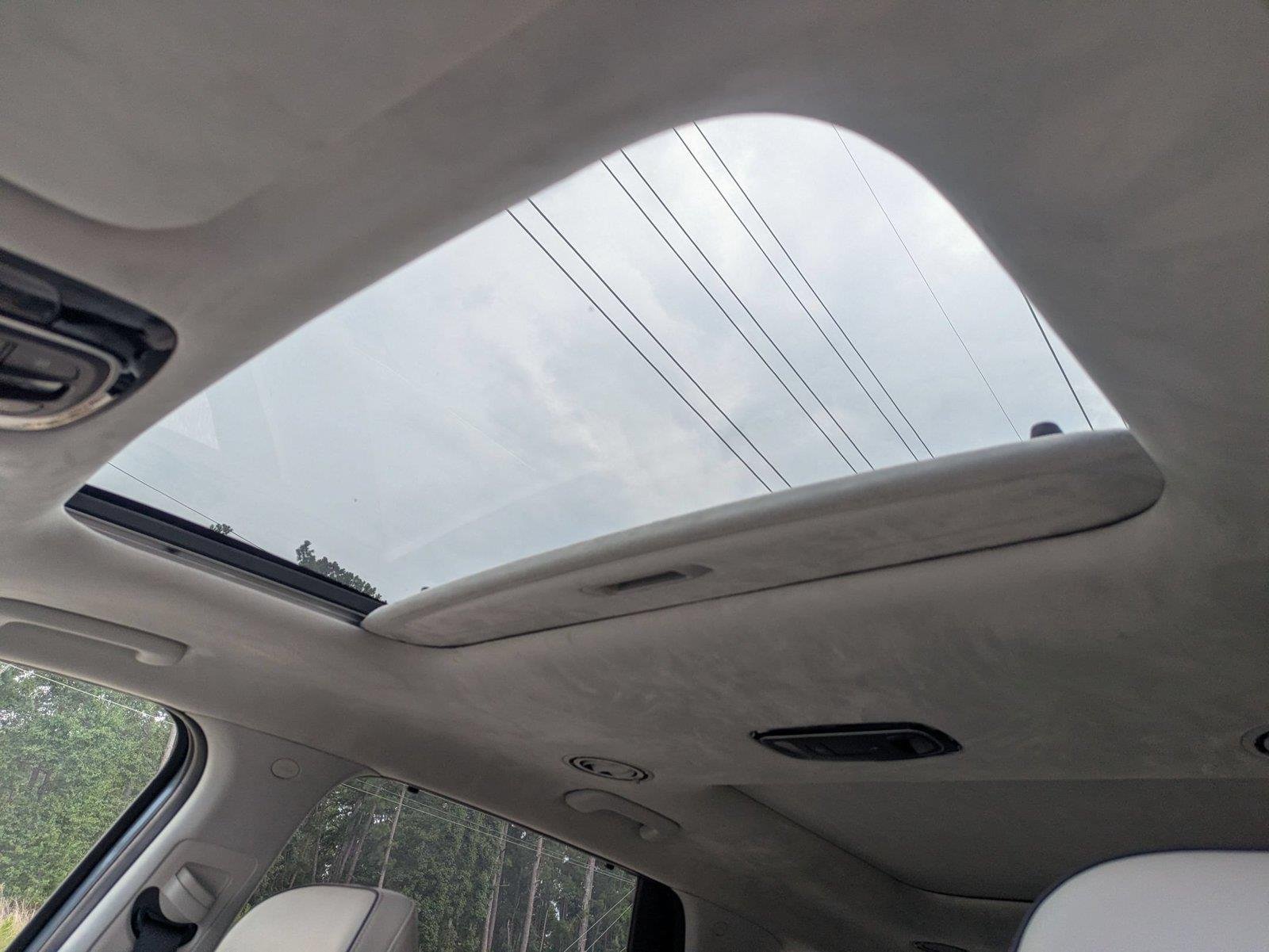Used 2022  HYUNDAI  image 11