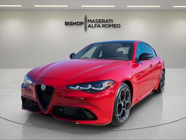 New 2025 Alfa Rosso (Red) Exterior Paint Alfa Romeo  image 3