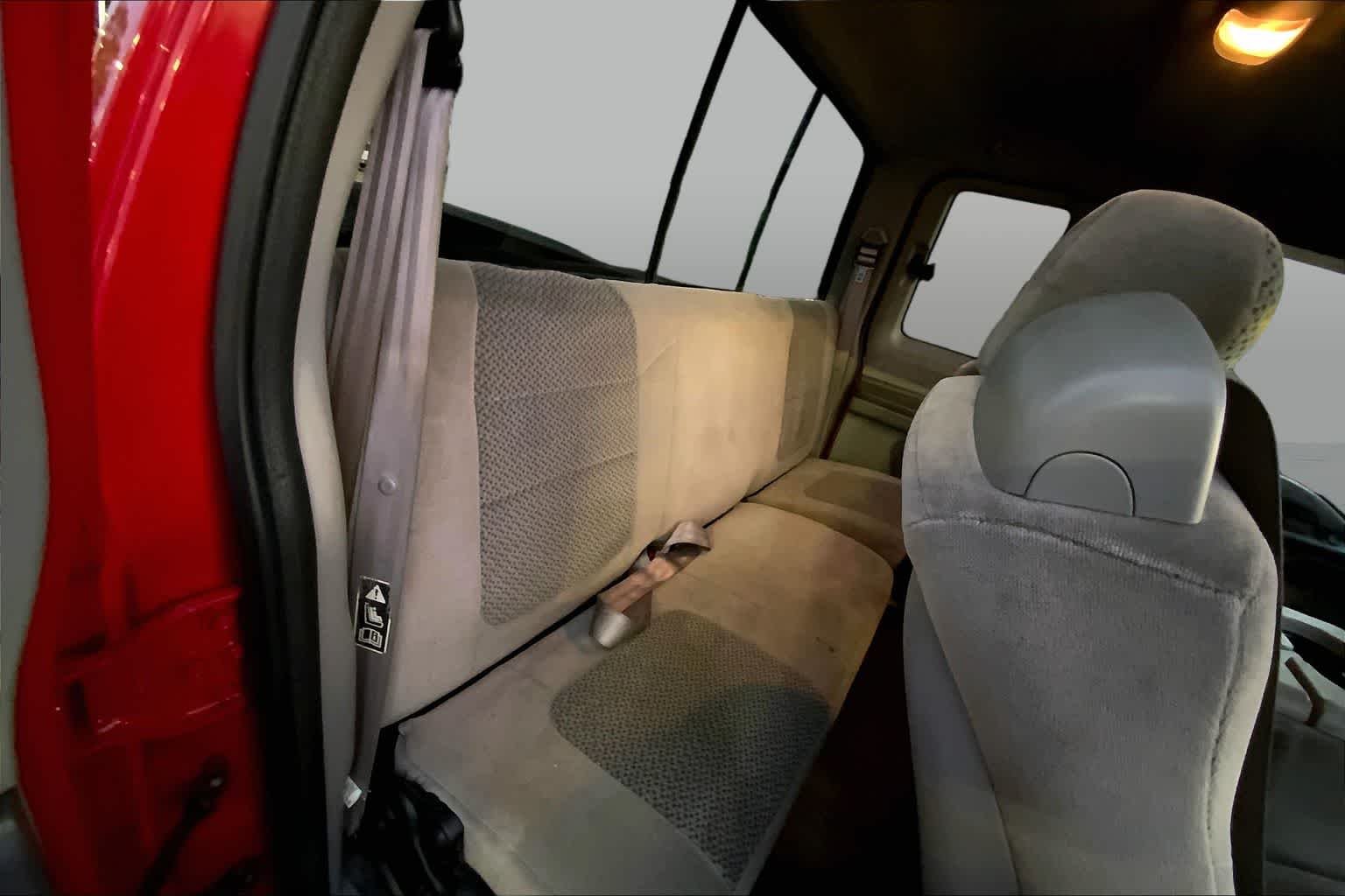 Used 2001 Red Ford XLT image 18