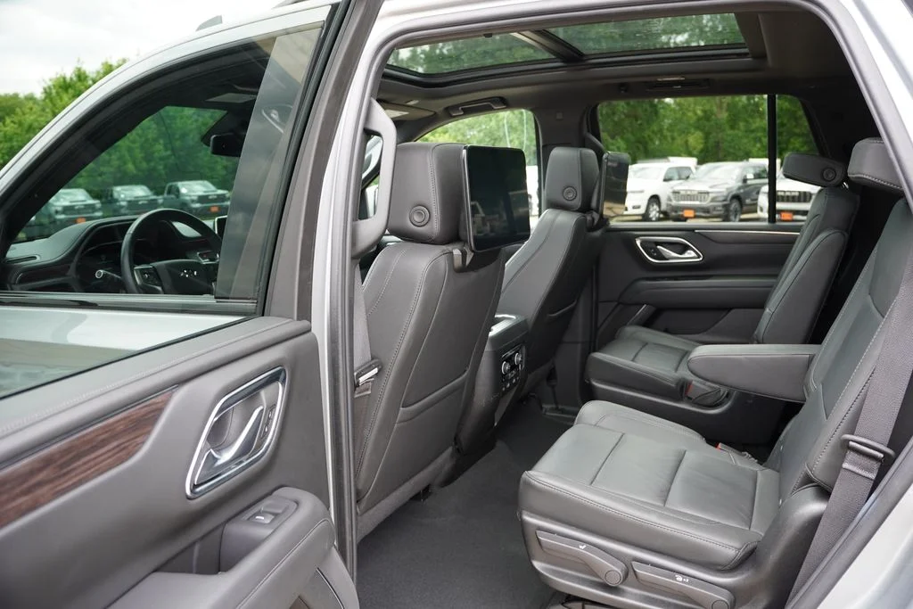Used 2024 Sterling Gray Metallic Chevrolet Z71 image 18