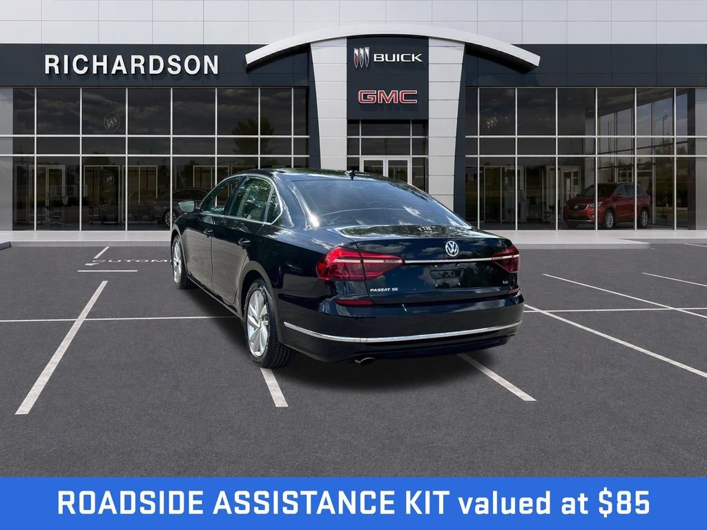 Used 2018 Black Volkswagen 2.0T SE image 3