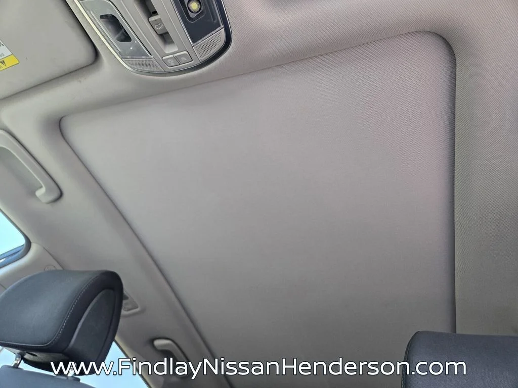 Used 2017 Black Hyundai Night image 11