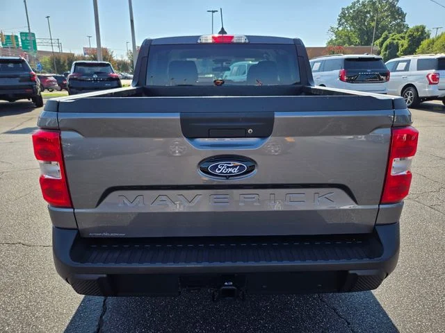 Used 2025 Gray Ford XL image 7