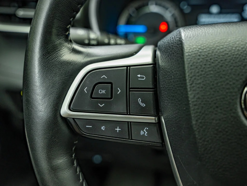 Used 2024 Black Toyota XLE image 28