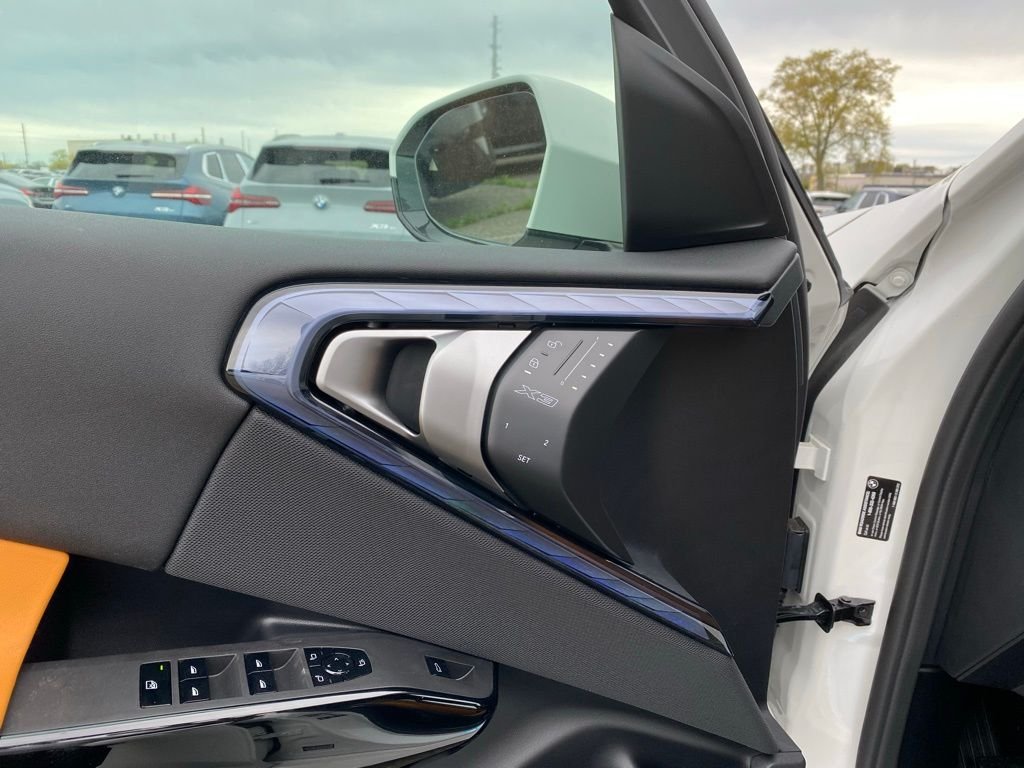New 2026 Alpine White BMW 30 xDrive image 14