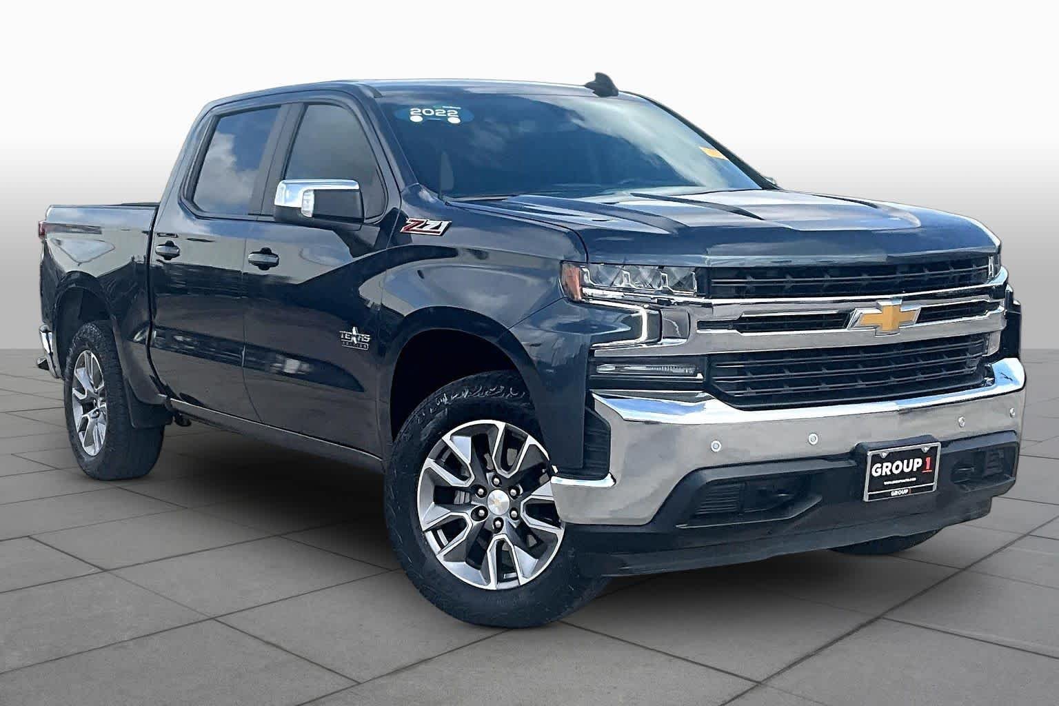 Used 2022 Shadow Gray Metallic Chevrolet LT image 3
