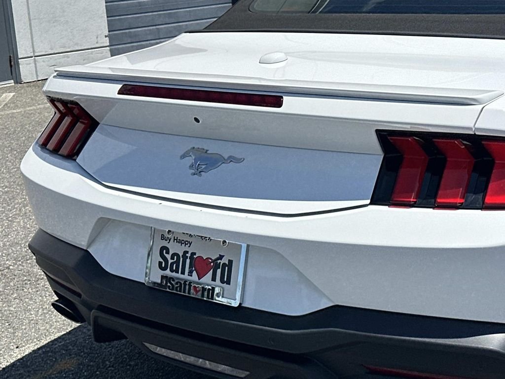 Used 2025 White Ford EcoBoost Premium image 11