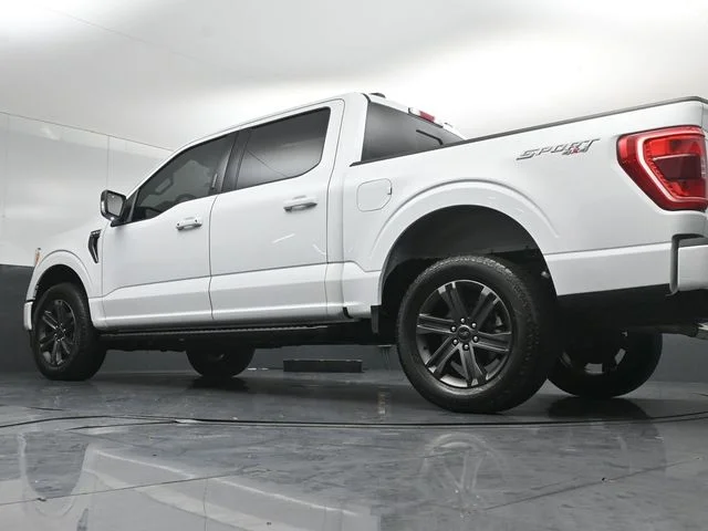 Certified Used 2023 Oxford White Ford XLT image 42