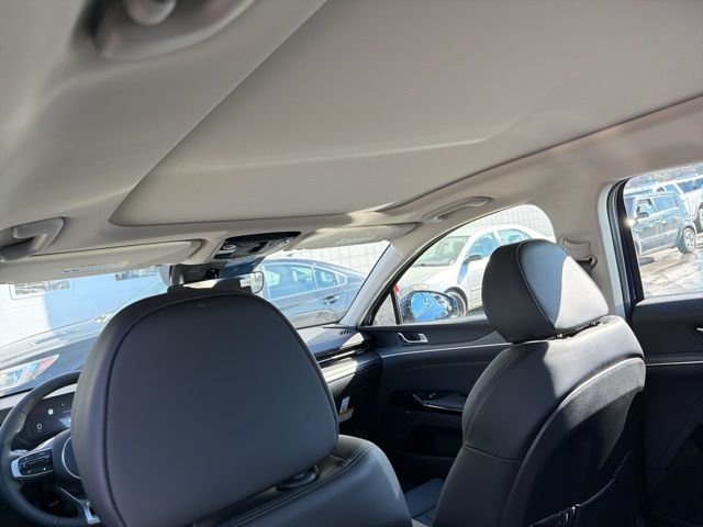 New 2026 Yacht Blue Kia EX image 10