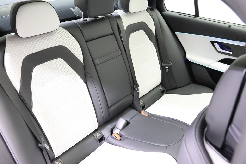 New 2026 Moonlight White Magno Mercedes-Benz E 53 AMG® image 54