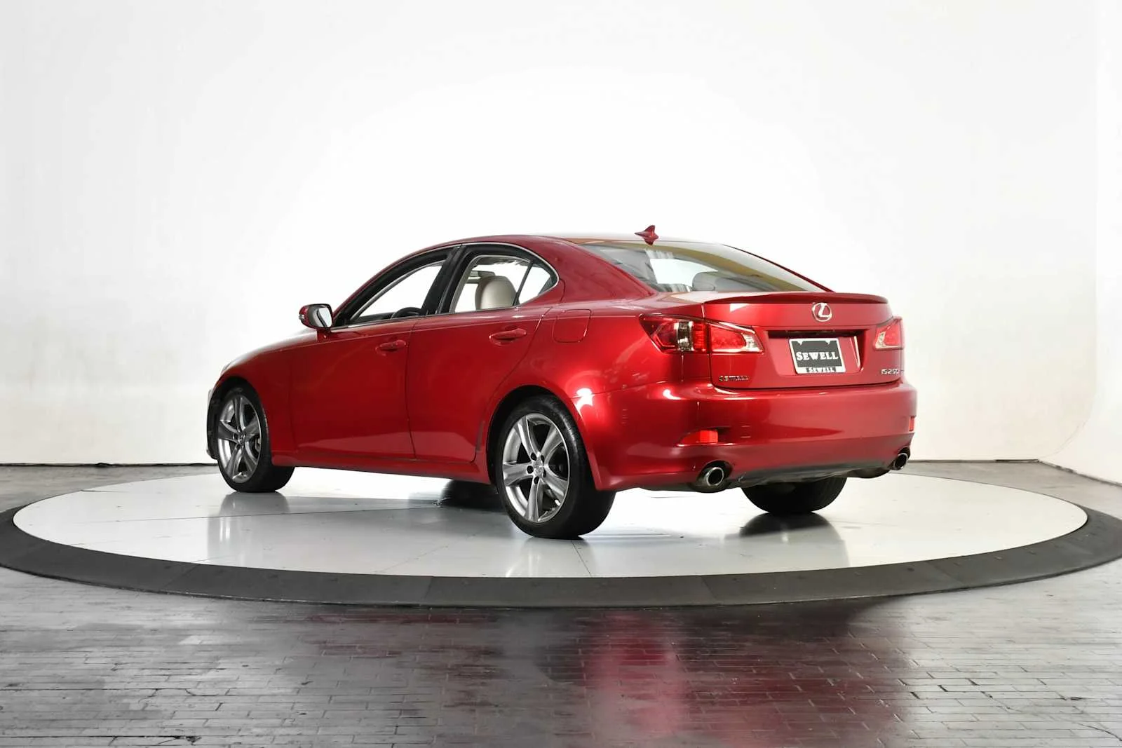 Used 2011 Matador Red Mica Lexus  image 3
