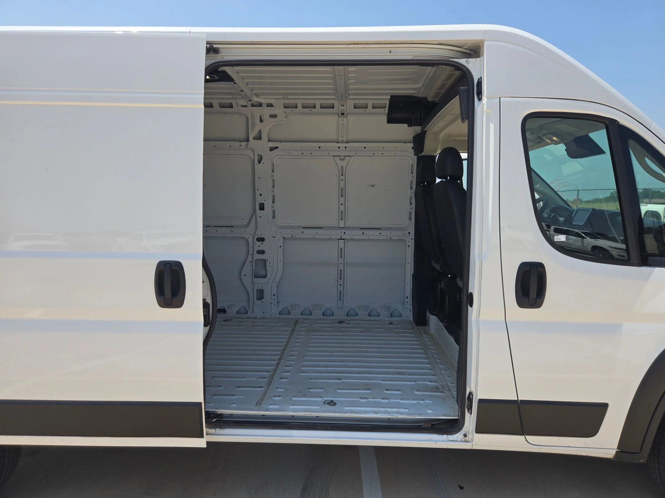 Used 2025 White Ram High Roof image 21