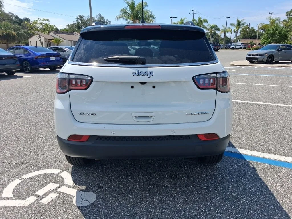 Used 2025 White Jeep Limited image 6