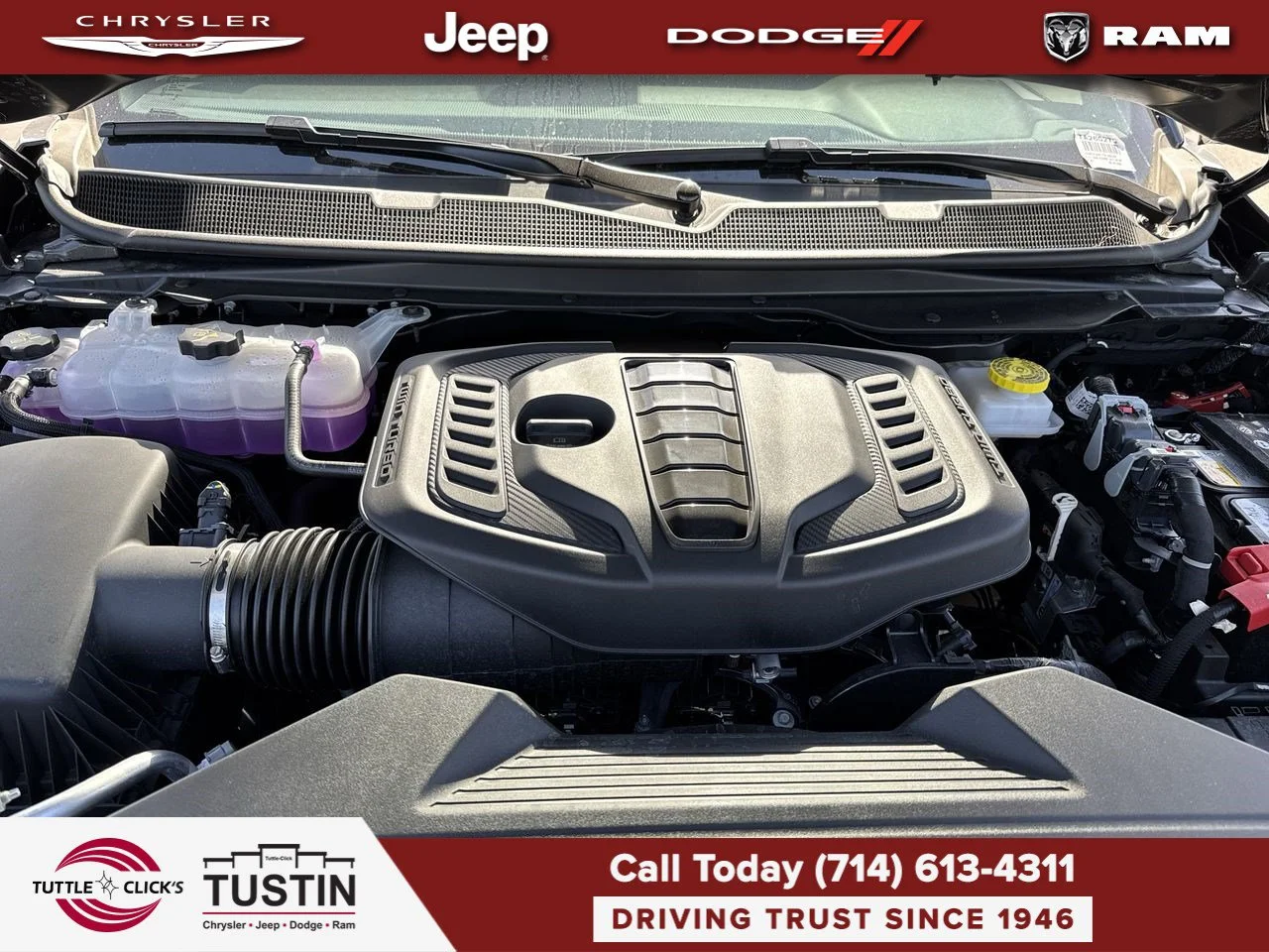 New 2026 Baltic-Gray Metallic Clear-Coat Exterior Paint Jeep 4DR 2WD image 38