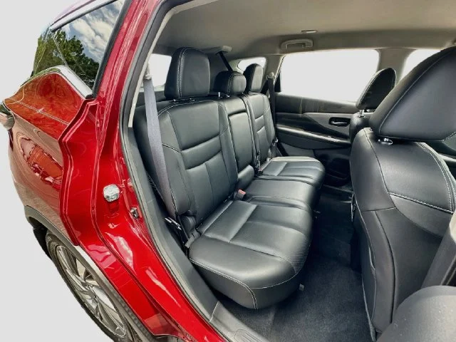 Used 2019 Cayenne Red Pearl Metallic Nissan SL image 27