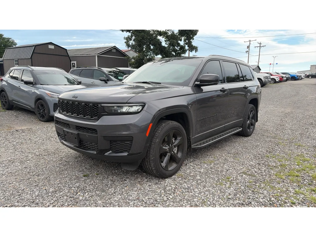 2025 Jeep Grand Cherokee L Altitude X 4x4's photo