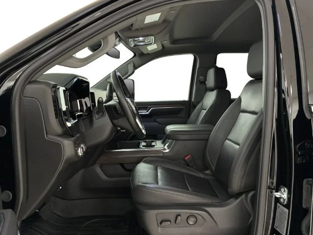 Certified Used 2025 Onyx Black GMC SLT image 12