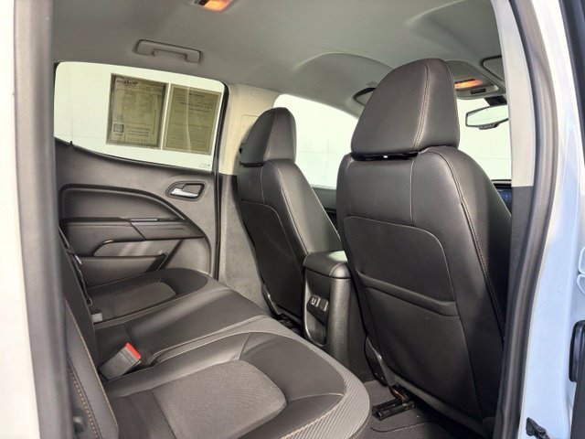 Certified Used 2022 White GMC AT4 w/Cloth image 38