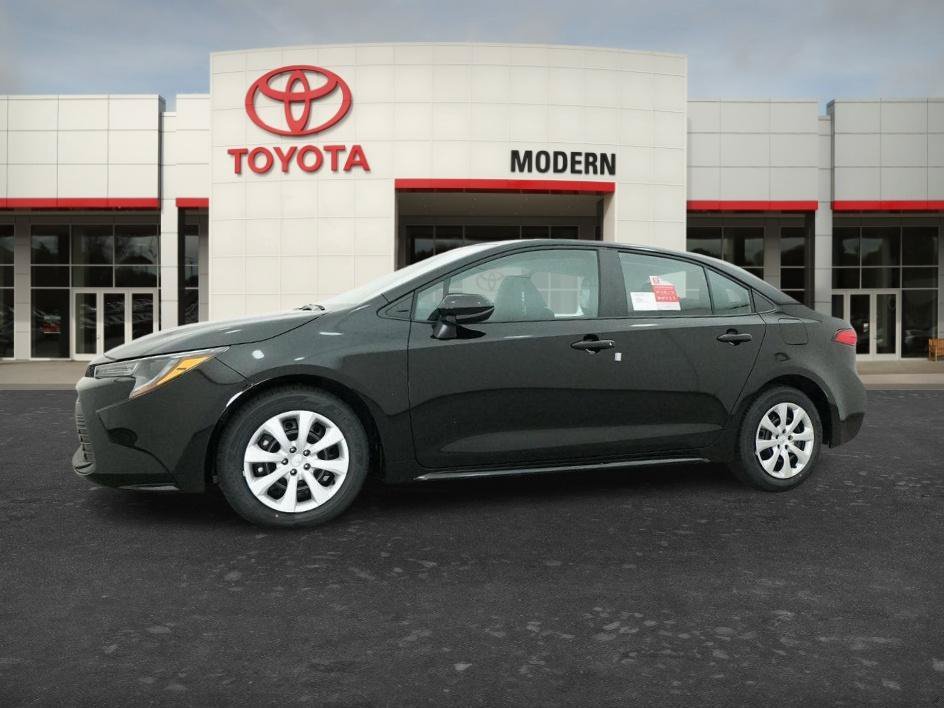 New 2026 Midnight Black Met Toyota LE image 4