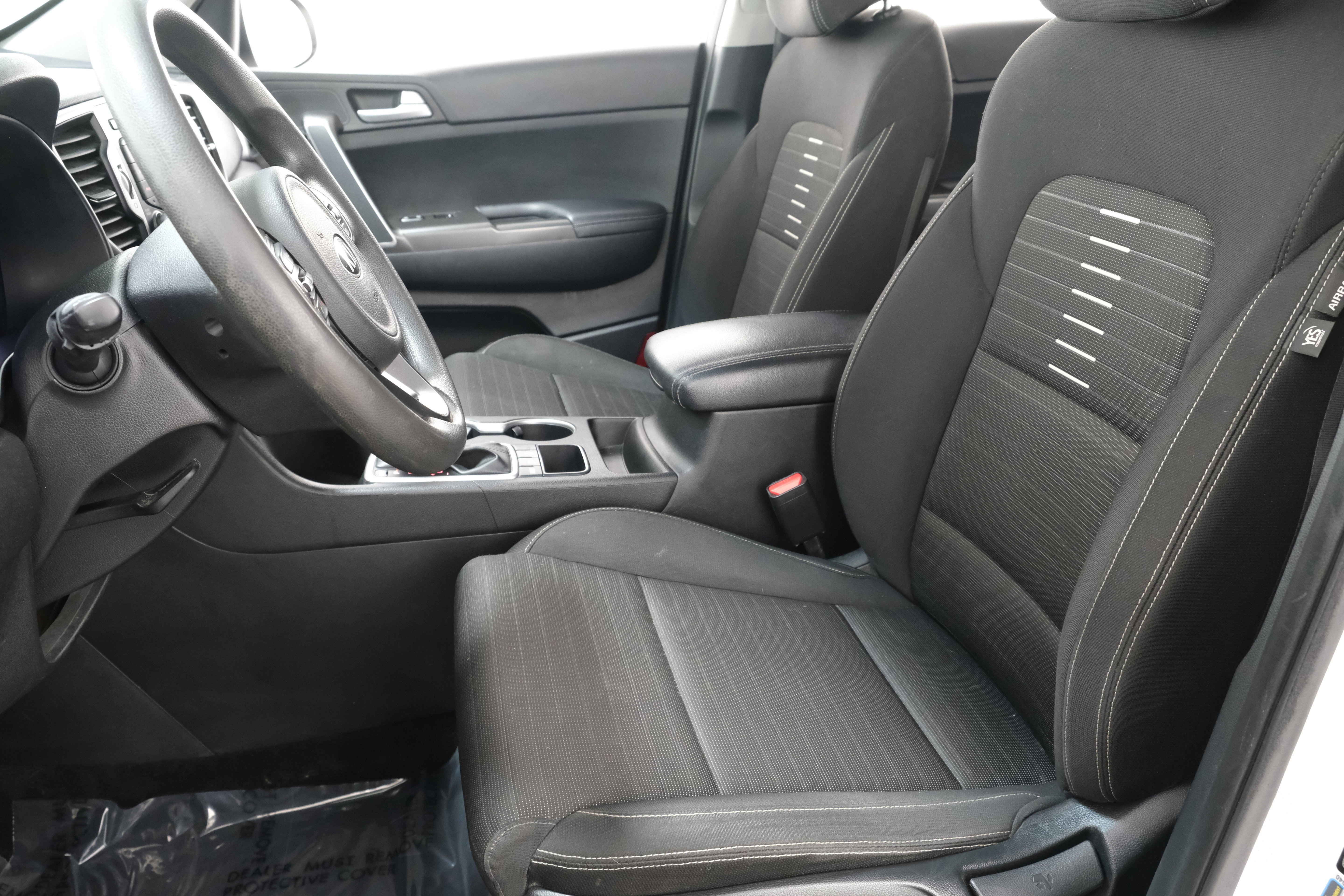 Used 2018 Clear White Kia LX image 30