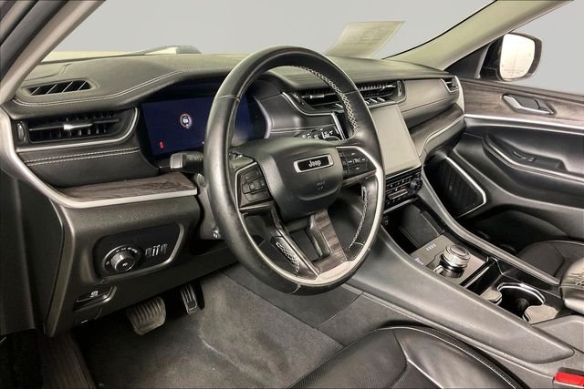 Used 2022 Gray Jeep Limited image 15