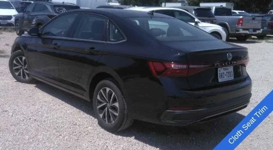 Used 2025 Deep Black Pearl Effect Volkswagen 1.5T S image 9