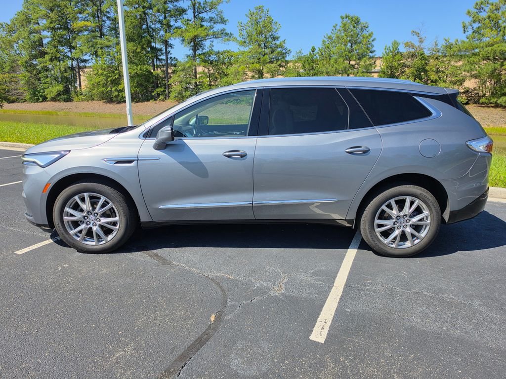 Used 2023 Green Buick Essence image 15
