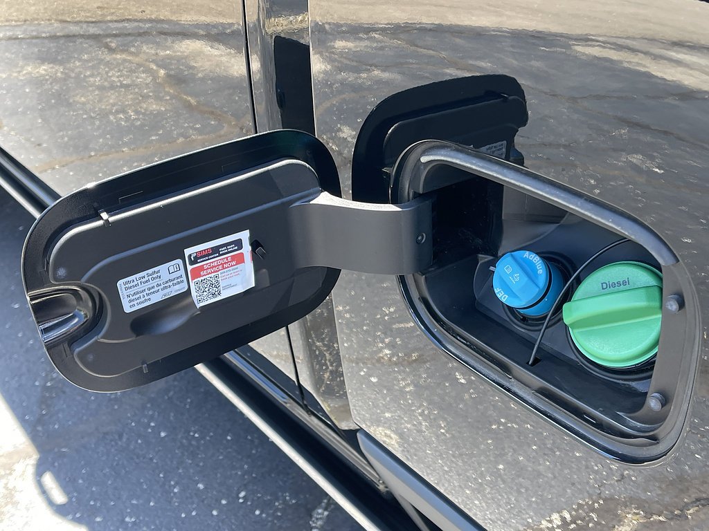 2025 GMC Sierra 2500HD Denali Ultimate - Photo 16