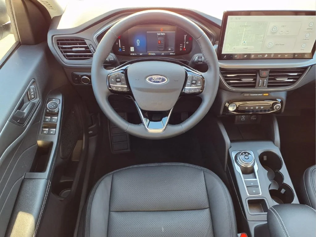 Used 2023 White Ford Active image 12