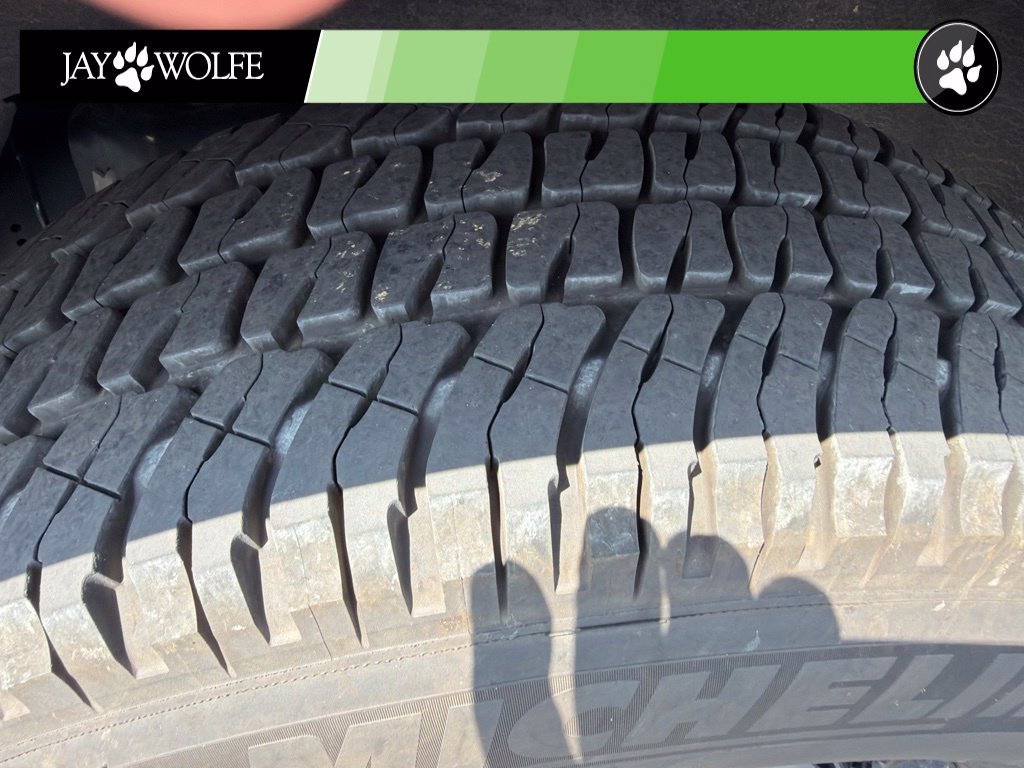 Used 2021 Gray Ford XL image 3