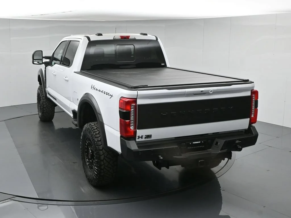 New 2026 Oxford White Ford Lariat image 44