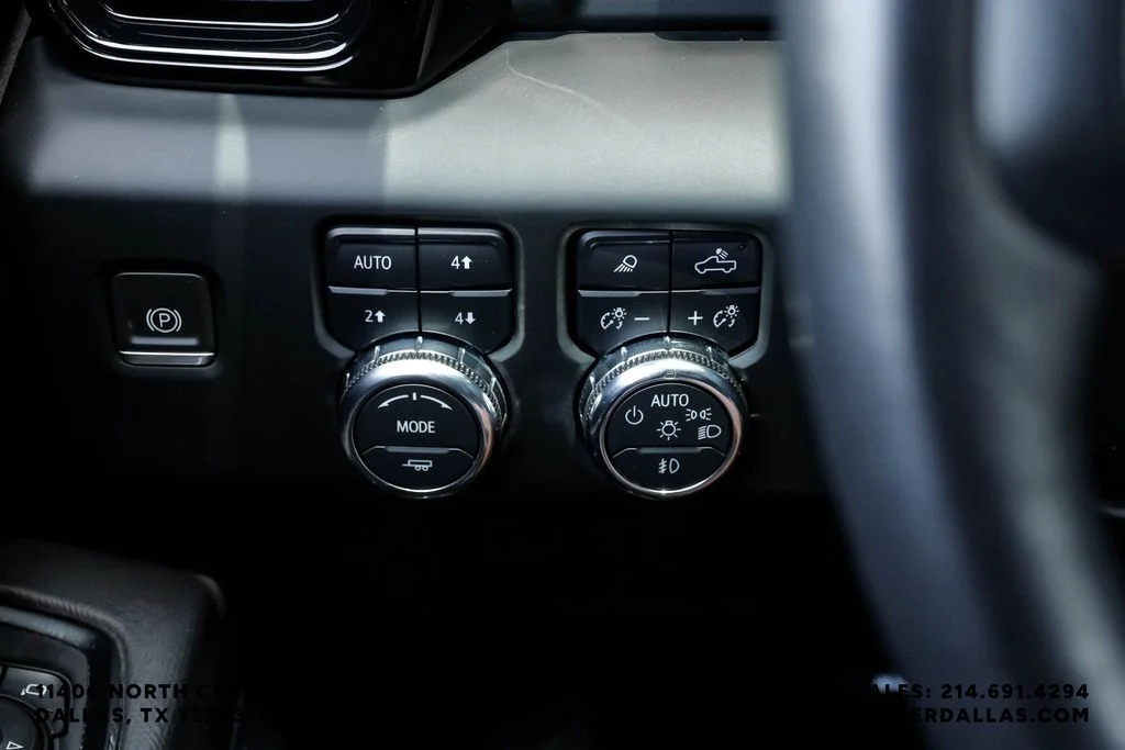 Used 2024 Onyx Black GMC AT4X image 26