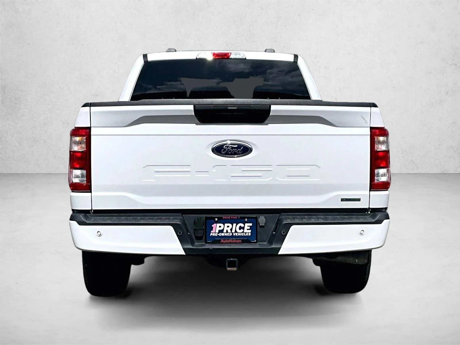 Used 2023 Oxford White Ford XL image 4